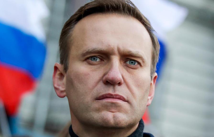 Policía rusa detiene a opositor Navalni en el aeropuerto de Moscú 