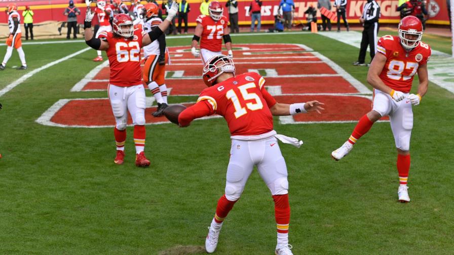 Los Chiefs confían en recuperar a tiempo a Bell y Watkins para el Super Bowl