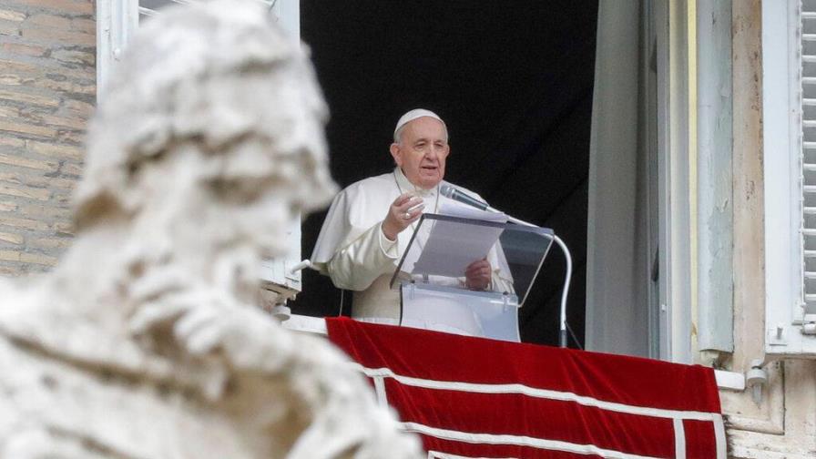 El papa dice que el maltrato de las mujeres “degrada a toda la humanidad”
