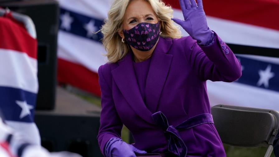 Jill Biden, primera dama, maestra trabajadora y doctora “pese a quien le pese”