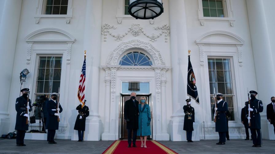 Biden firma una orden ejecutiva para evitar la salida de EE.UU. de la OMS