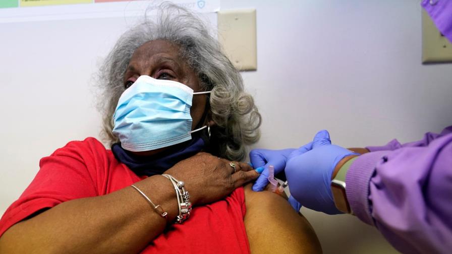 Florida espera llegada de 266.000 dosis de vacunas en medio de la escasez