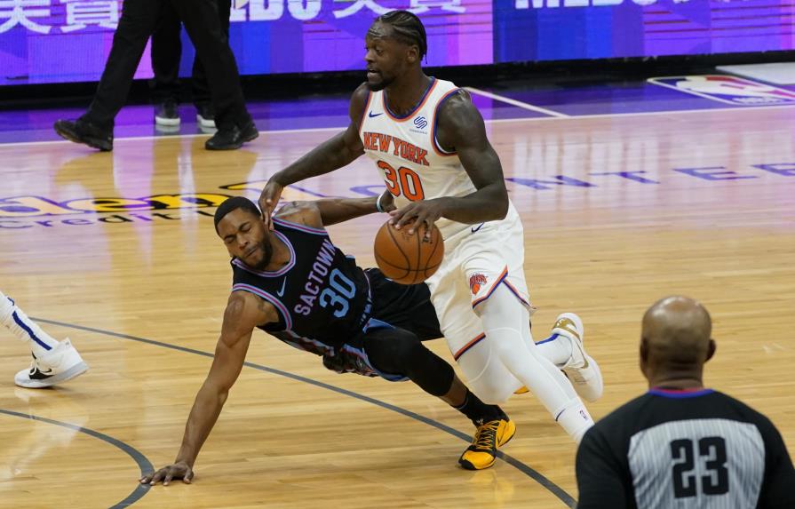 VIDEO | Kings vencen a Knicks 103-94 y frenan racha de cuatro derrotas