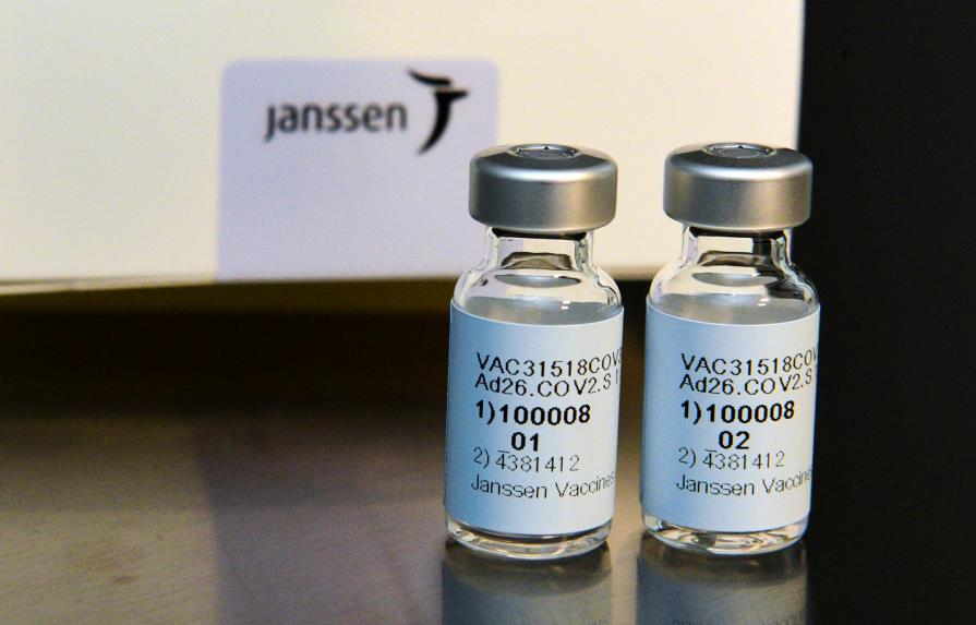 FDA afirma que vacuna contra COVID de una dosis J&J es eficaz