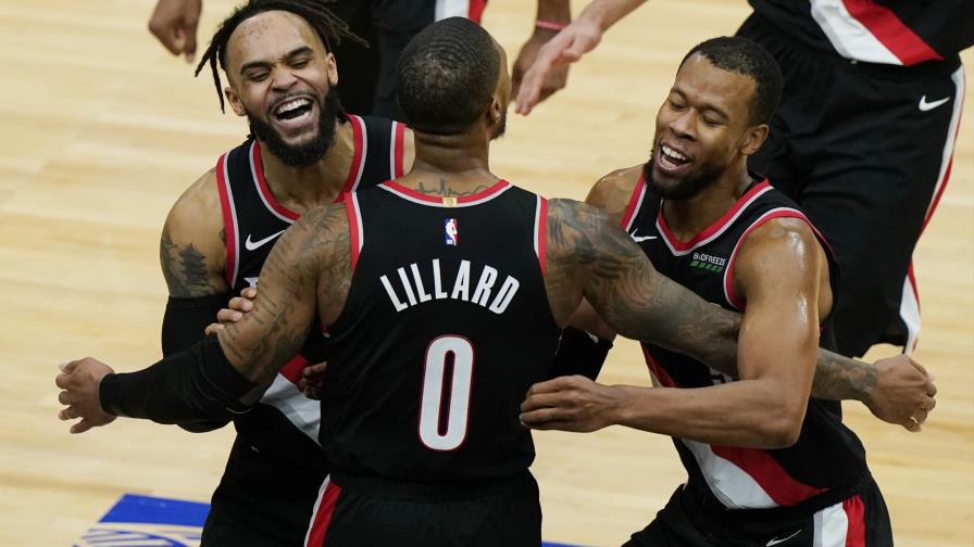 Triple de Lillard da triunfo a Blazers sobre Bulls
