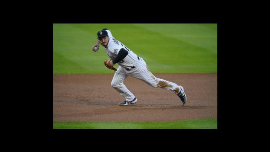 Arenado cambiado a los Cardenales; ya es oficial