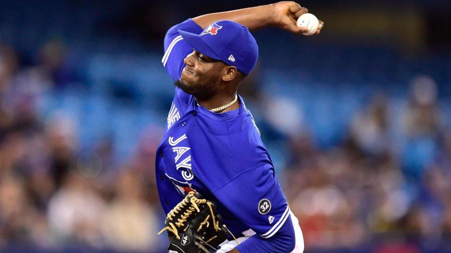 David Paulino firmó con los Filis de Filadelfia; también Héctor Rondon y Bryan Mitchell