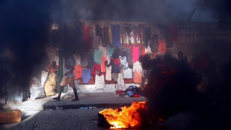 A pocas horas de la polémica fecha del 7 de febrero, se profundiza crisis política en Haití A pocas horas de la polémica fecha del 7 de febrero, se profundiza crisis política en Haití