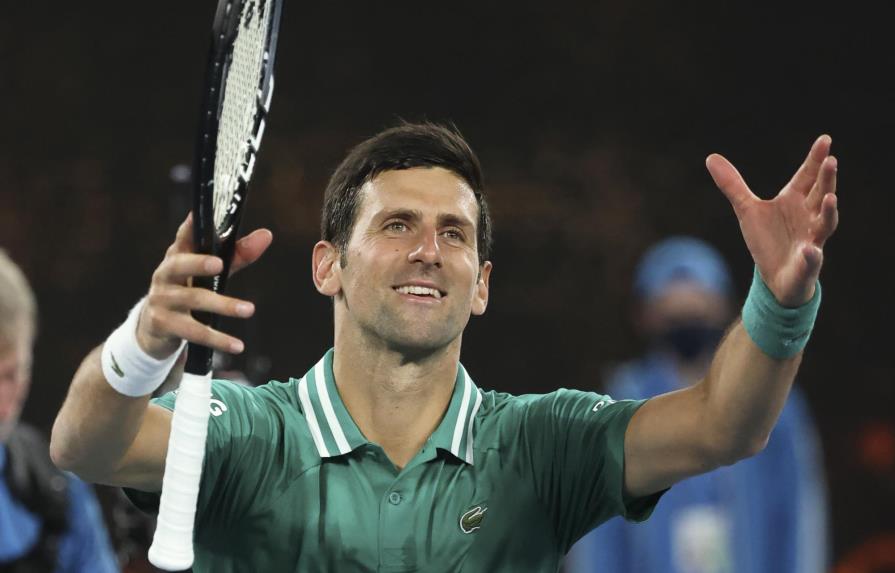 VIDEO | Djokovic: me llena el corazón jugar con gente en Australia