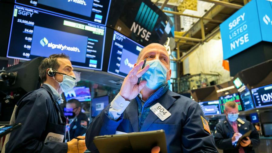 Wall Street termina dispar y el Dow Jones en nuevo récord