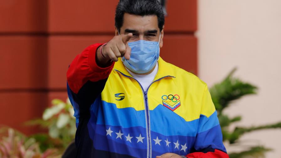 Maduro llama a sus militares a “limpiar sus fusiles” ante grupo comando creado en Colombia