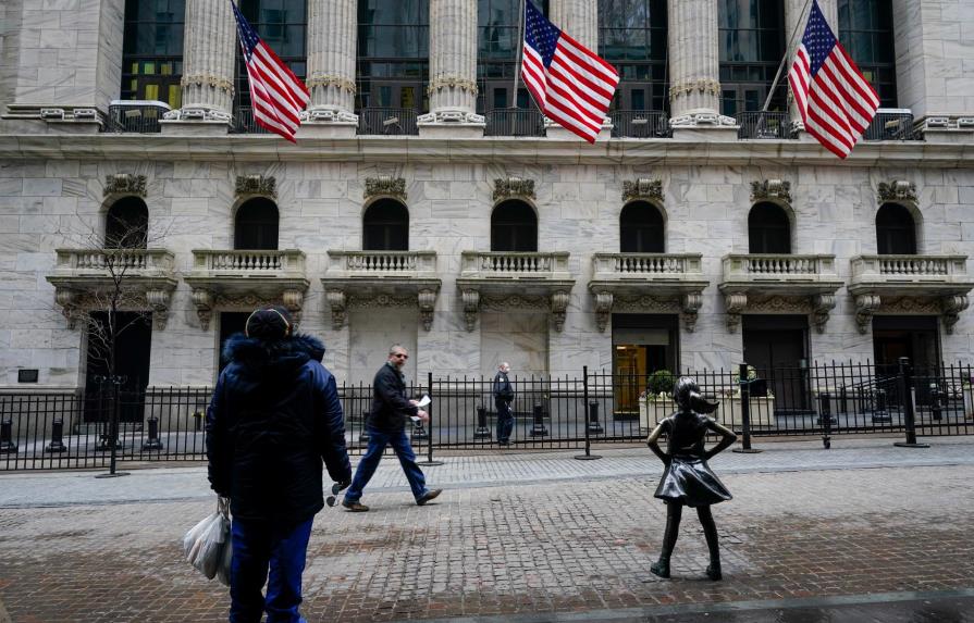 Wall Street termina en fuerte alza tras cifras de empleo