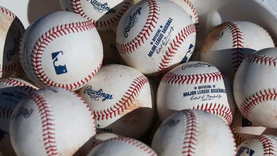 Nueve jugadores de MLB, cuatro empleados dan positivo por COVID-19 durante pruebas iniciales