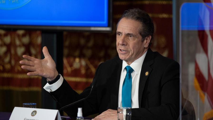 El gobernador de Nueva York anuncia reforma para transparencia en geriátricos