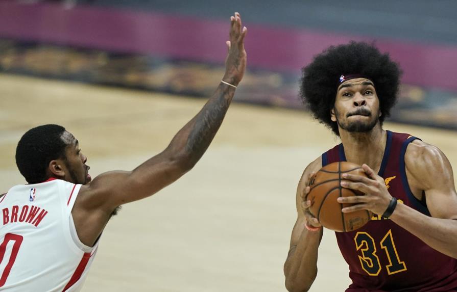 Video | Cavaliers gana segundo seguido, supera a Rockets