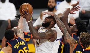 La NBA usar&aacute; balones con microchips y la regla del tiro libre &uacute;nico en la Summer League 2026