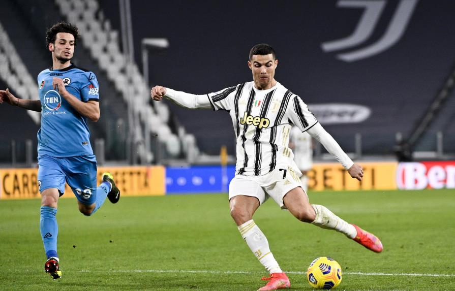 Cristiano Ronaldo amplía su ventaja en goleadores de Serie A