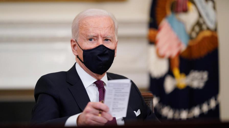 Biden firma el tercer rescate fiscal en EE.UU. contra la pandemia