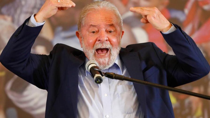 Lula vuelve con la política en las venas y la mente en las elecciones de 2022