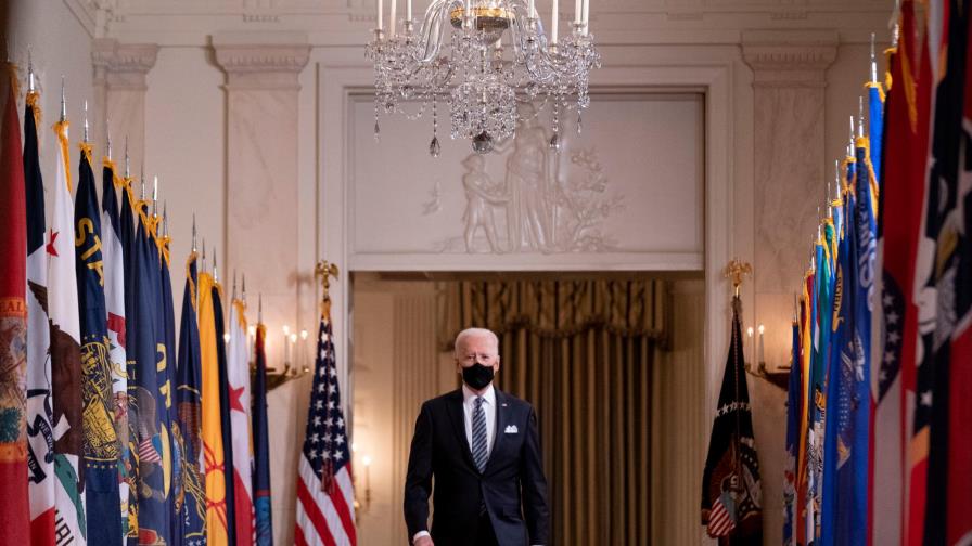 Biden condena ataques racistas contra estadounidenses de origen asiático