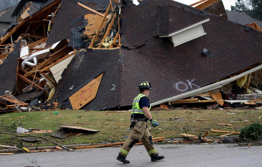 Cinco muertos tras el paso de tornados en Alabama