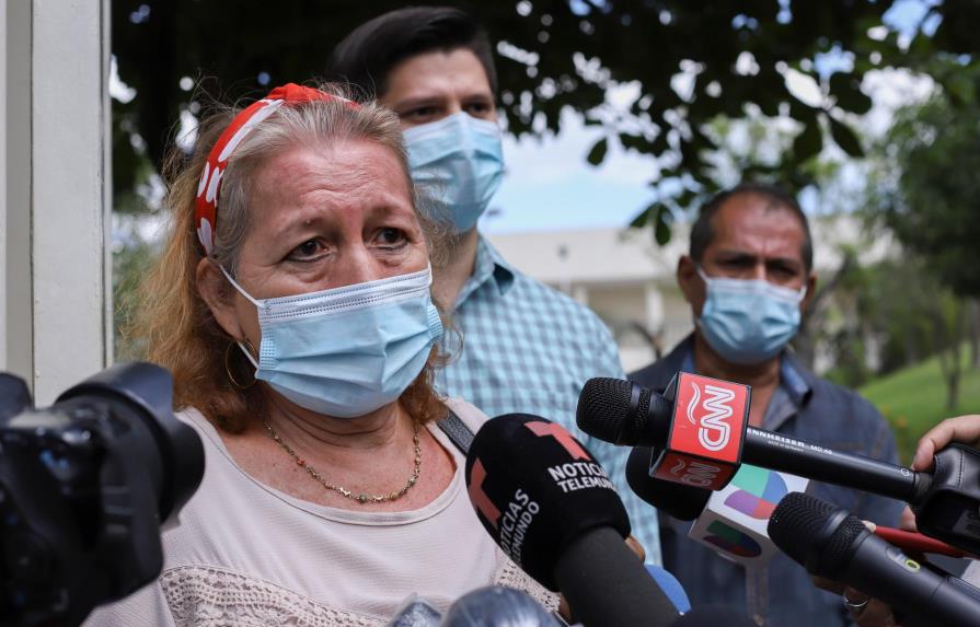 Madre de salvadoreña asesinada en México pide a Biden que EEUU acoja a sus nietas