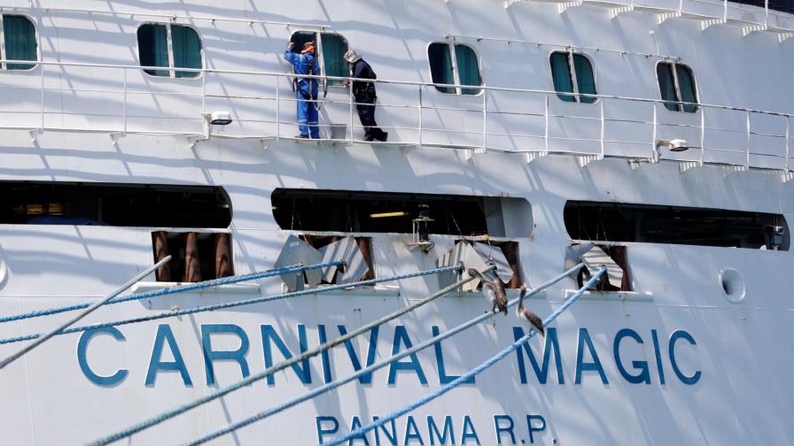 Carnival pide solución viable para cruceros en EEUU y evitar mudarse fuera