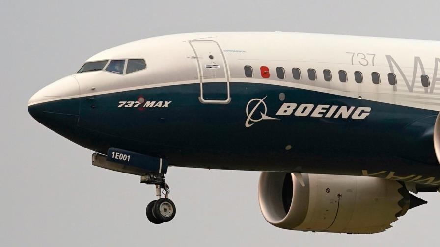 Boeing avisa de un posible problema eléctrico en ciertos 737 MAX