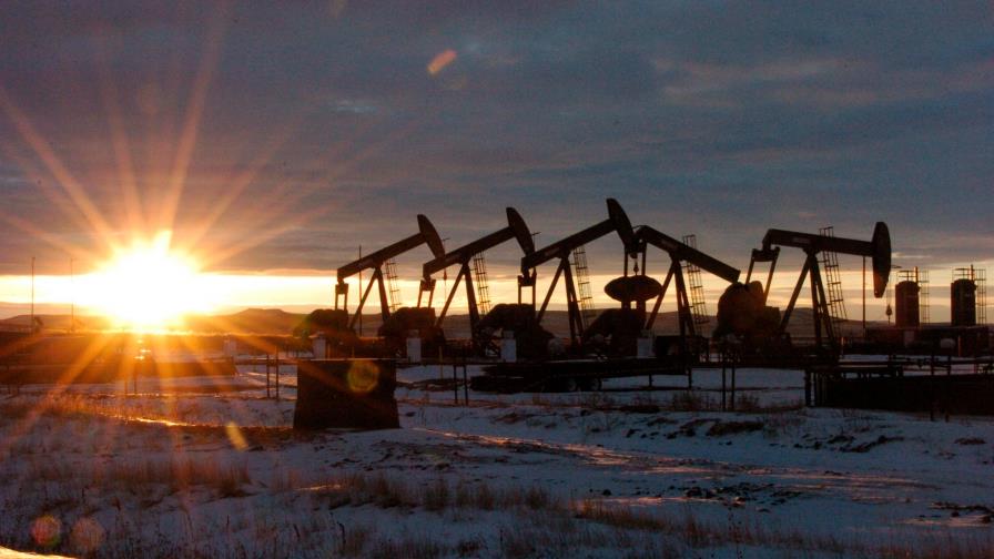 El petróleo de Texas cierra con un alza del 4,9 %, hasta 63,15 dólares