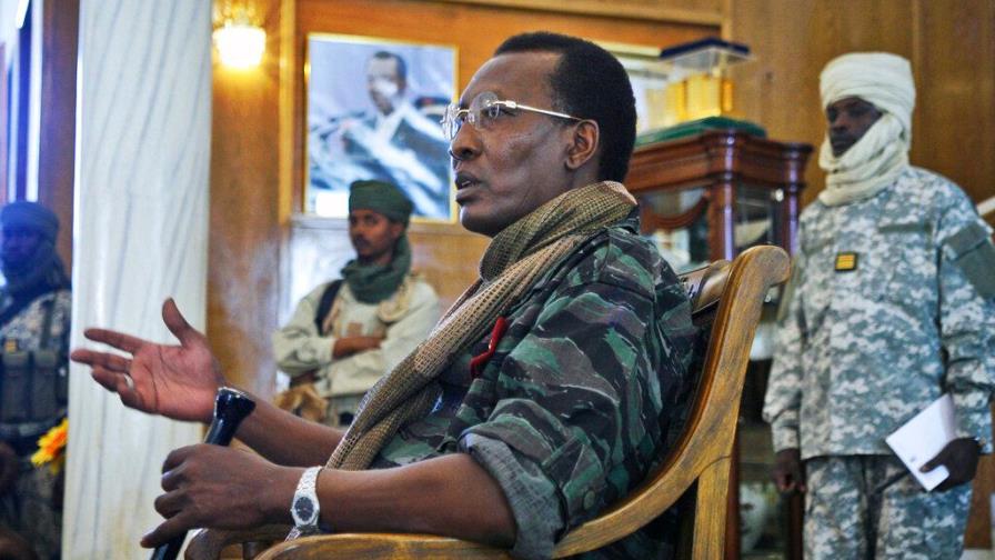 Presidente de Chad muere tras resultar herido en el frente de batalla contra grupos rebeldes