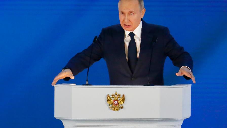 Putin advierte a sus detractores extranjeros que “no traspasen la línea roja” con Rusia