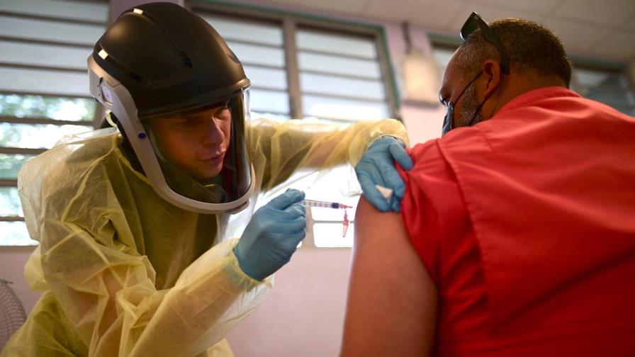 Puerto Rico intenta otra vez la vuelta a las aulas pese al nivel de contagio