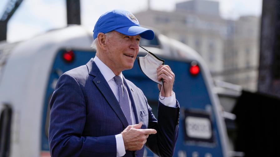 “Vacunarse no es demócrata o republicano, la ciencia está detrás de las vacunas” dice Biden