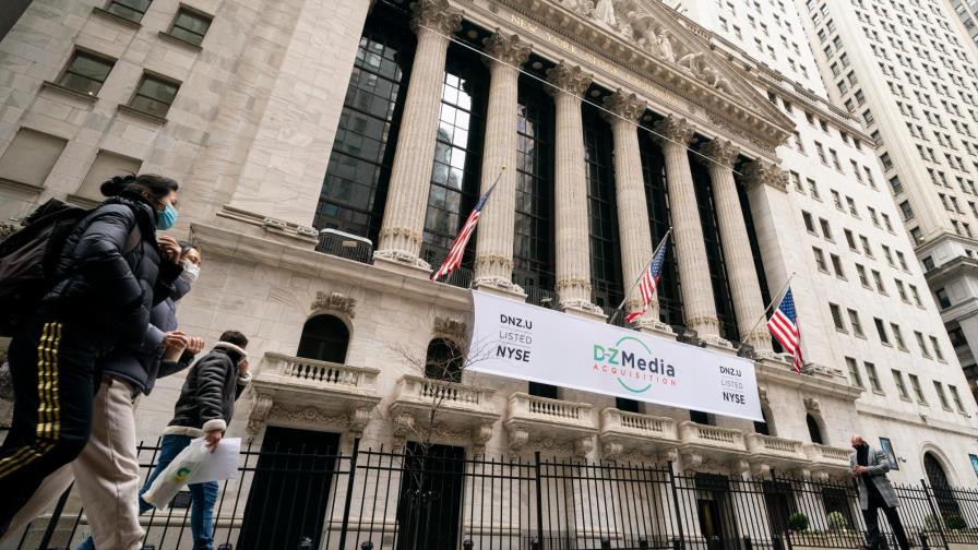 En Wall Street el Nasdaq cae cerca de 2%