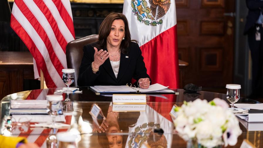 Harris pide a López Obrador abordar causas de migración desde Triángulo Norte