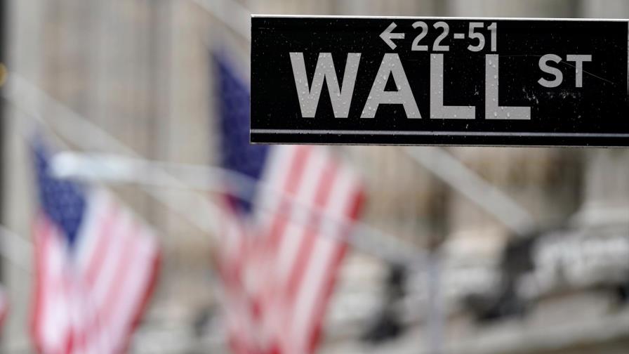 ?Wall Street termina en rojo, el Nasdaq cae 2,6%