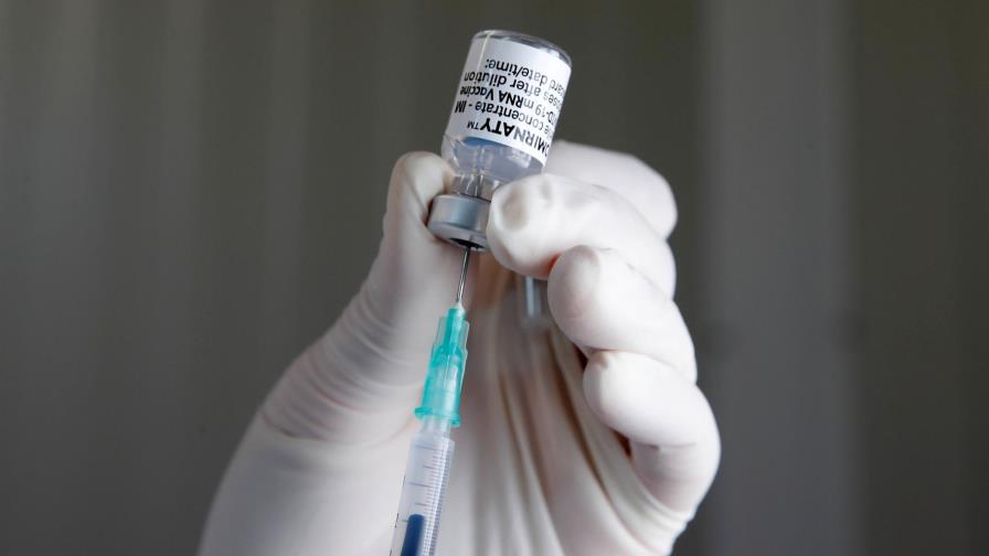 La EMA espera decidir en mayo sobre el uso de Pfizer en menores entre 12 y 15