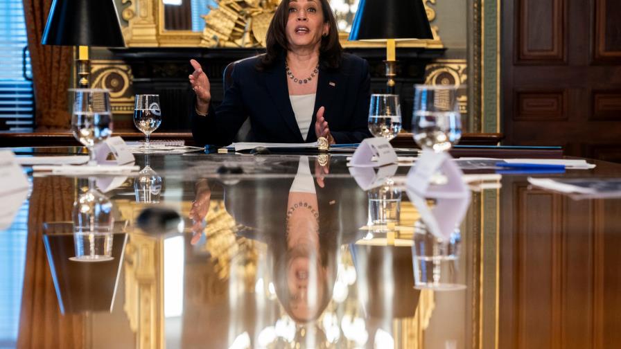 Vicepresidenta de Harris llama al Senado a aprobar ley para dar ciudadanía a “soñadores”