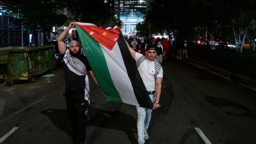 Policía de Nueva York busca a agresores de un hombre judío