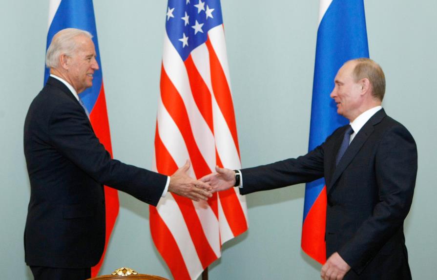 Joe Biden promete ser “muy claro” con Vladimir Putin sobre sus desacuerdos