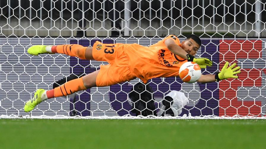 Final de porteros: Rulli, el héroe, De Gea, desolado