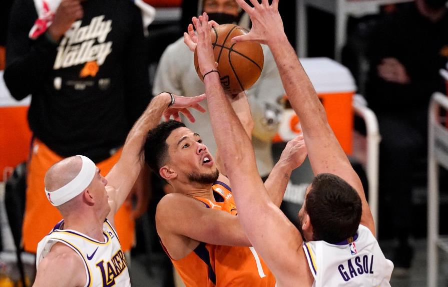 Los Lakers en alerta por derrota ante Suns y lesión de Davis