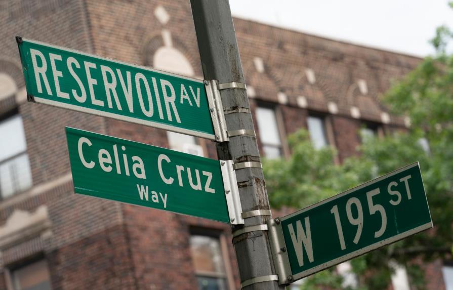 Nombran calle de Nueva York en honor a Celia Cruz