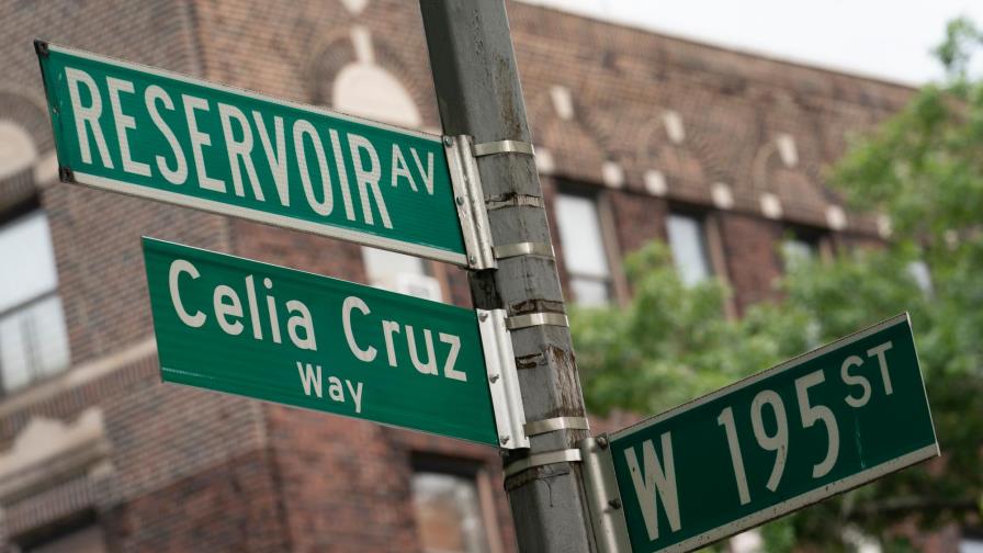 Nombran calle de Nueva York en honor a Celia Cruz