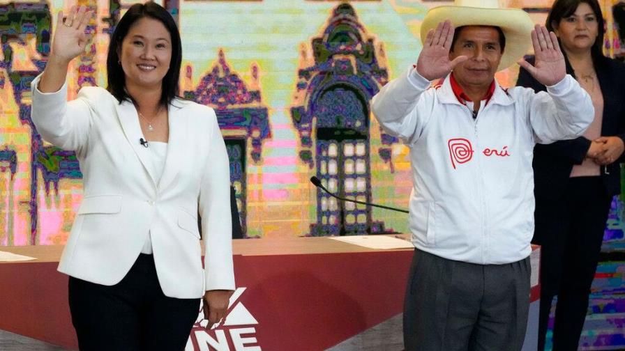 Perú elige entre virar hacia la izquierda o mantener el modelo Perú elige entre virar hacia la izquierda o mantener el modelo