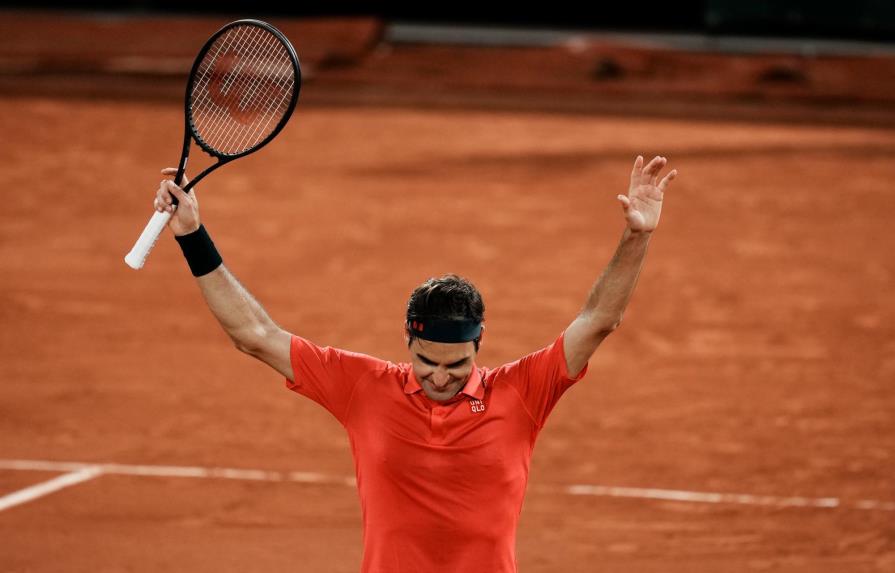Federer   se retira  de Roland Garros