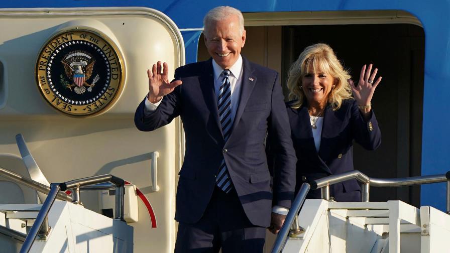Biden llega al Reino Unido en la primera escala de su viaje a Europa