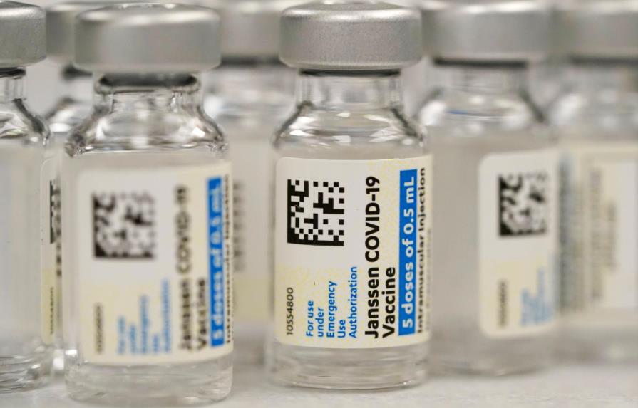 Millones de dosis de vacuna de J&J producidas en EE.UU. declaradas inutilizables