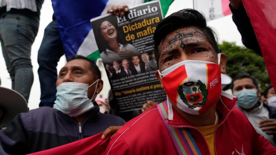 Perú cumple una semana sin saber quién será presidente Perú cumple una semana sin saber quién será presidente