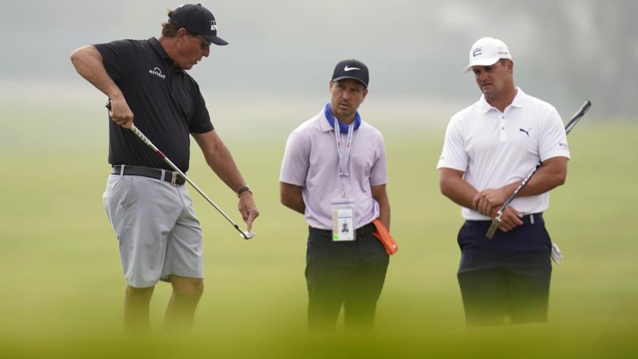 Se le acaba el tiempo a Phil Mickelson para ganar el U.S. Open Se le acaba el tiempo a Phil Mickelson para ganar el U.S. Open